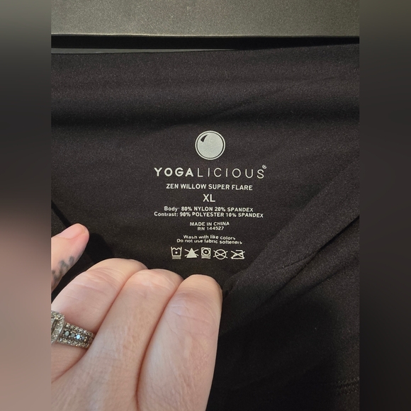 Yogalicious Black Crossover Waist Flare Yoga Pants Leggings - Picture 6 of 7